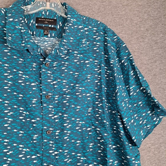 Banana Republic Other - Banana Republic Shirt Men XL Multi Fish AOP Linen Slim Fit Short Sleeve